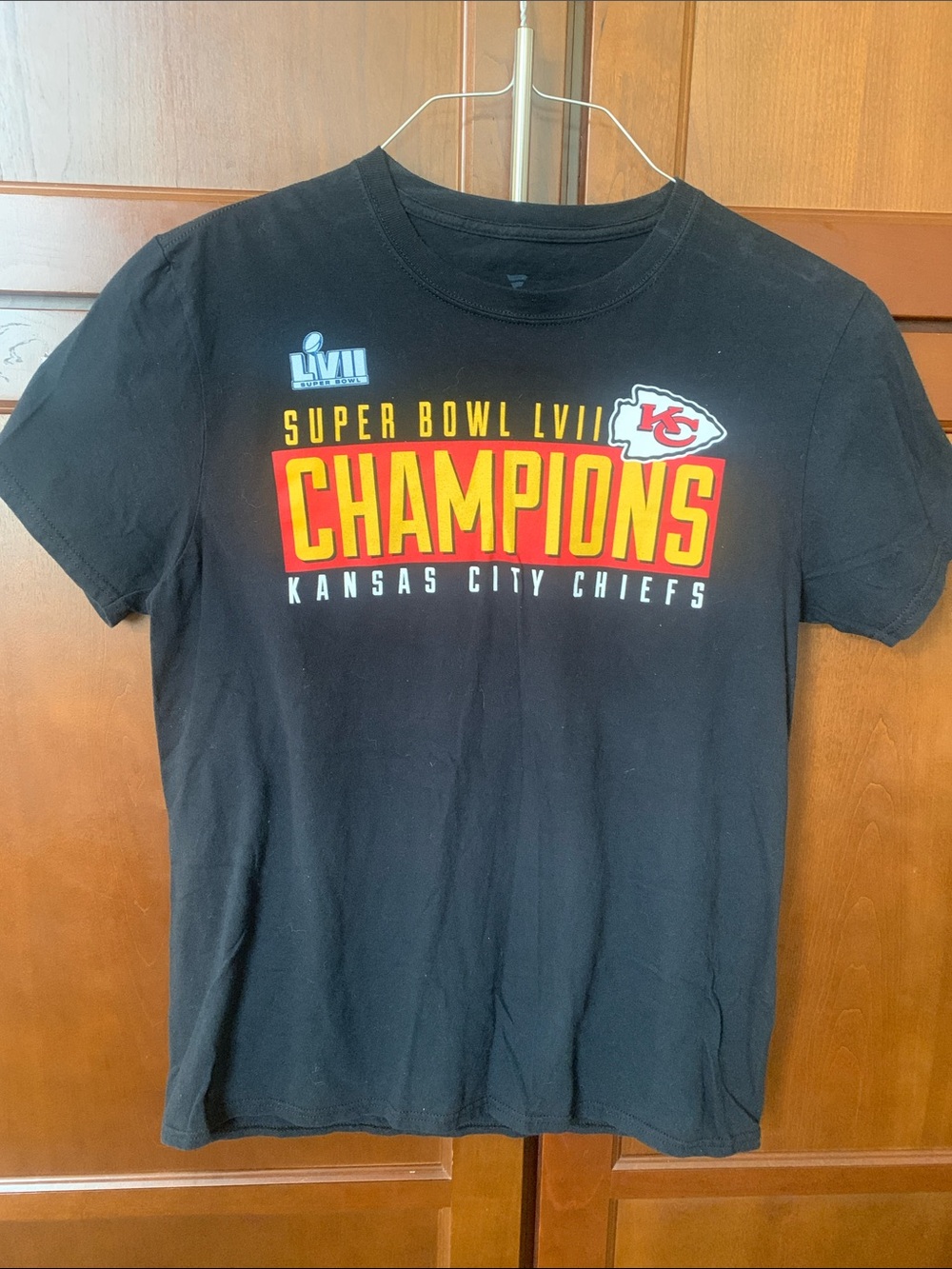 Kansas City Chiefs Super Bowl LVII Champions T Shirt Medium